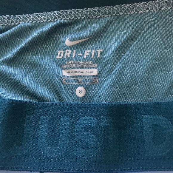 Nike Dri-Fit shorts - Picture 3 of 3